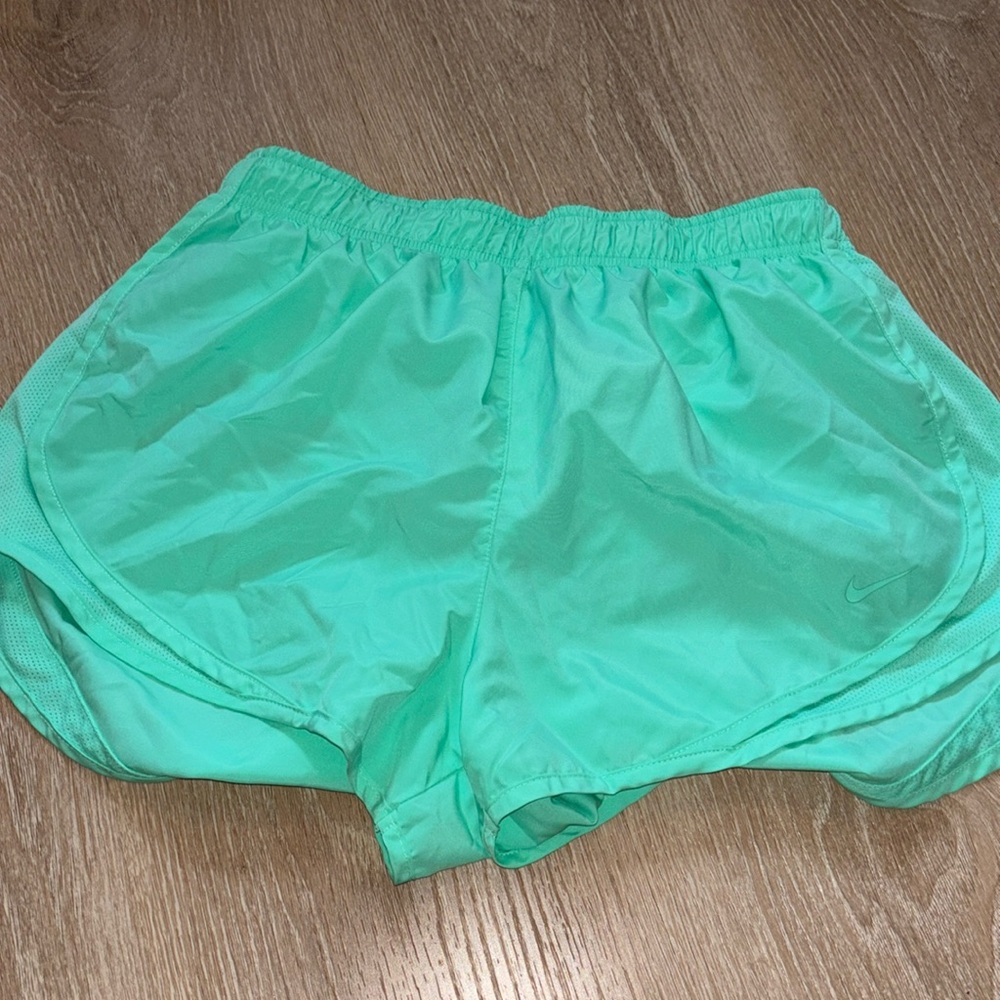 Nike womens dri-fit shorts size large